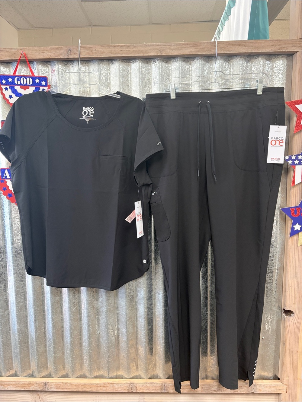 Barco Uniforms Black Scrub Top and Pants Set L Top/L Pant